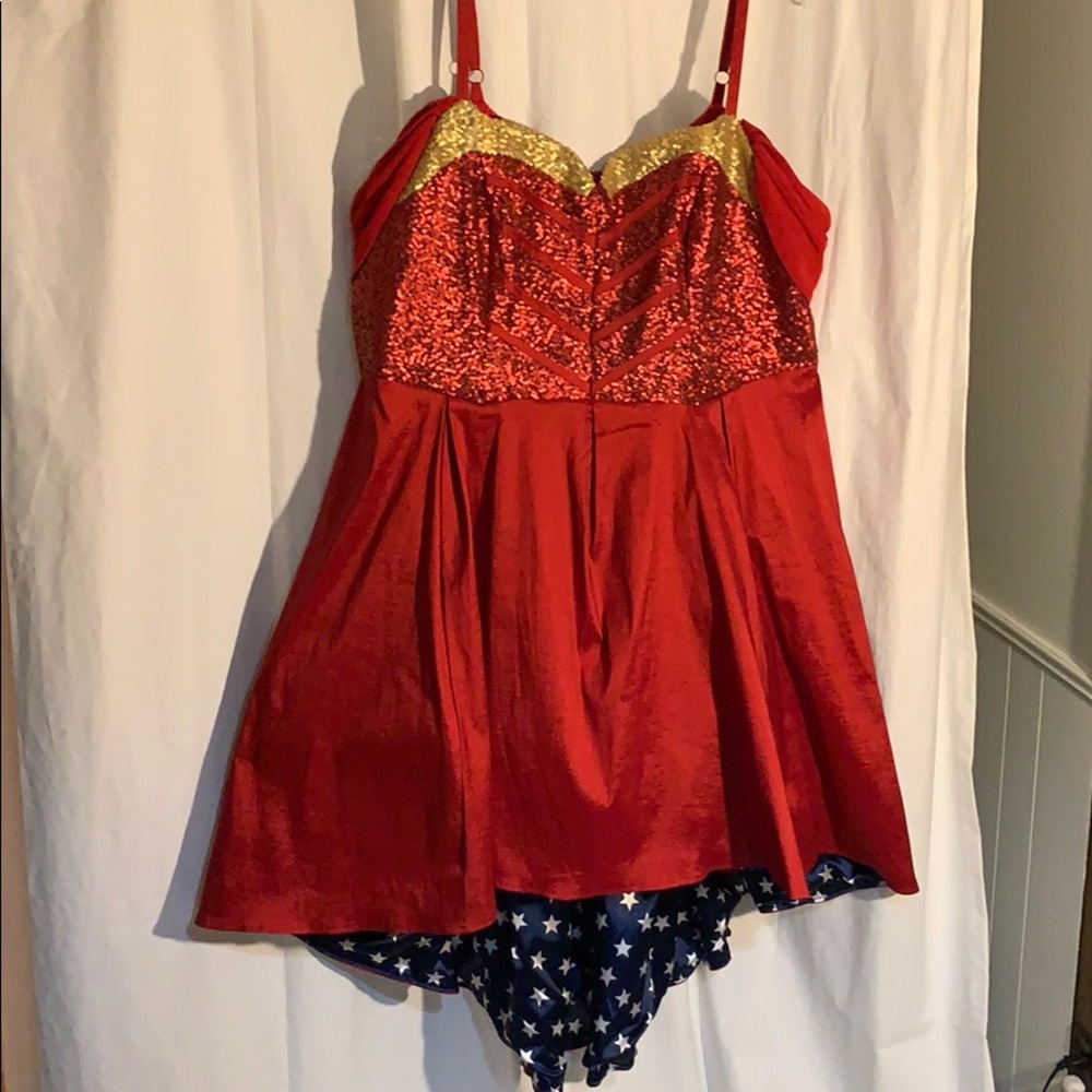 Calling all Plus Size DC Comics Fans!!